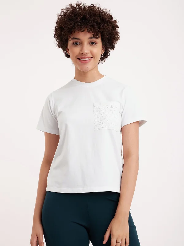 Relaxed Fit Women’s Fashion Single Jersey Schiffli Pocket Tee - White