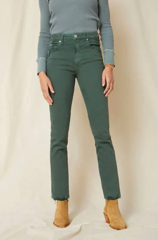 Innovate Your Wardrobe Chelsea Crop Pant In Evergreen