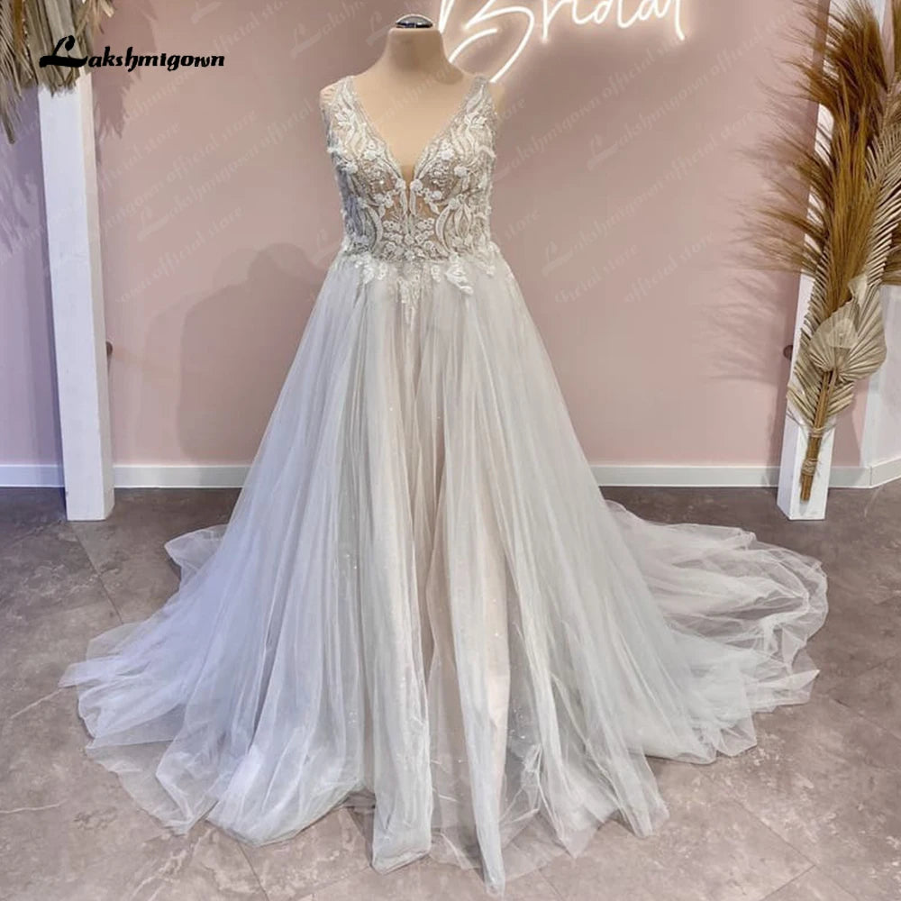 Comfortable Chic Roycebridal Lace Beads Champagne V Neck Wedding Dress for Women 2025 Bridal Gown Cutsom Made Court Train vestidos para mujer Comfortable Chic Roycebridal Lace Beads Champagne V Neck Wedding Dress for Women 2025 Bridal Gown Cutsom Made Court Train vestidos para mujer