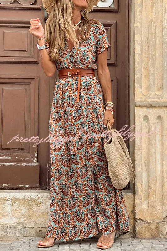 Trend Forward Threads Forgotten Story Paisley Maxi Dress（belt Included）