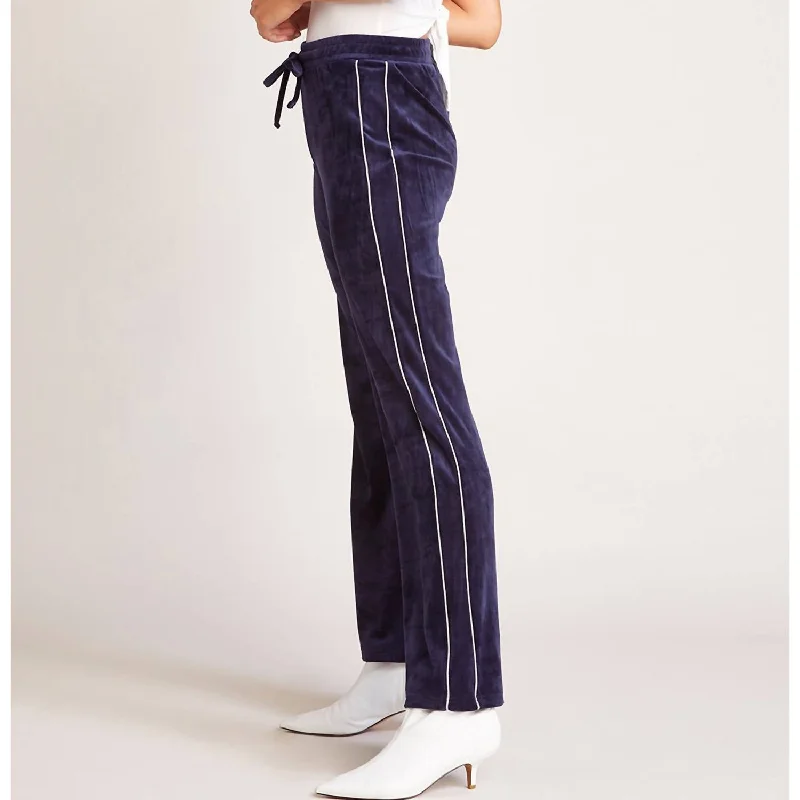 Casual and Comfortable Outfits Sporty Spice Velour Pant In Navy