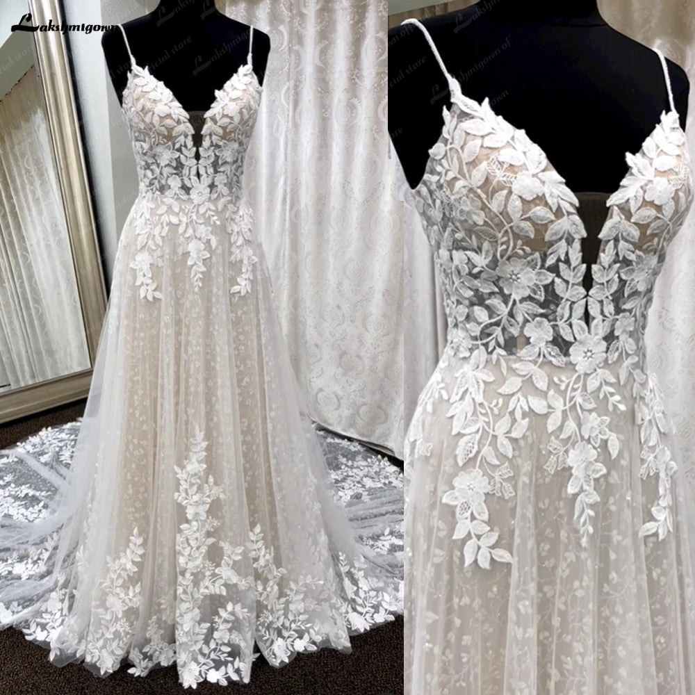 Chic And Trendy Roycebridal Deep V Neck Lace Floral Wedding Dress for Women 2024 Bridal Gown Champagne Backless Spaghetti Straps abito da sposa Chic And Trendy Roycebridal Deep V Neck Lace Floral Wedding Dress for Women 2024 Bridal Gown Champagne Backless Spaghetti Straps abito da sposa