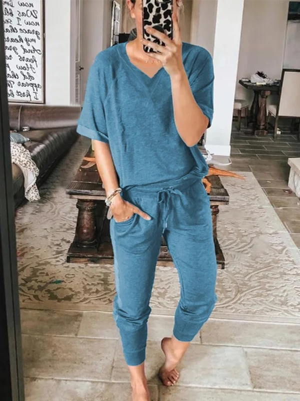 Women’s Seasonal Fashion Trends Short Sleeve Tee and Side Striped Lounge Pants Set