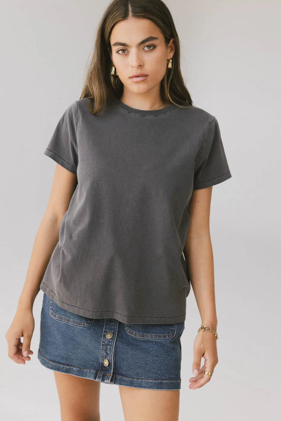 Absurdly Cheap Sale Weekend Vibe Tee in Charcoal