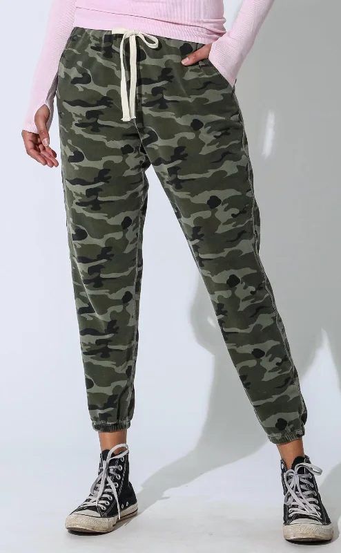 Women’s High Street Fashion Ester Sweatpant In Camo Print