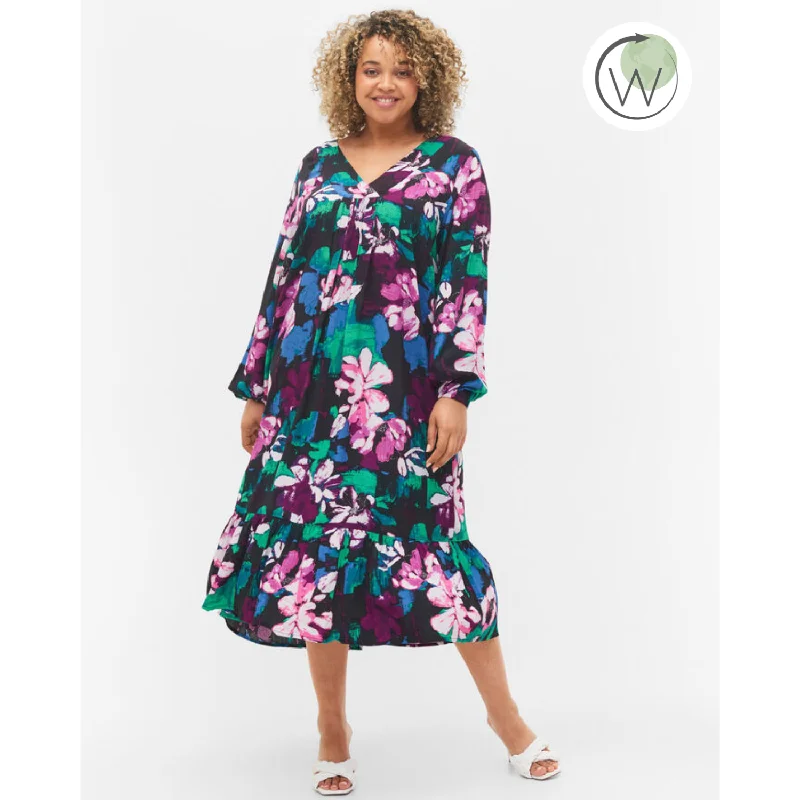 Chic Style, Always In Vogue Zizzi Floral Midi Dress