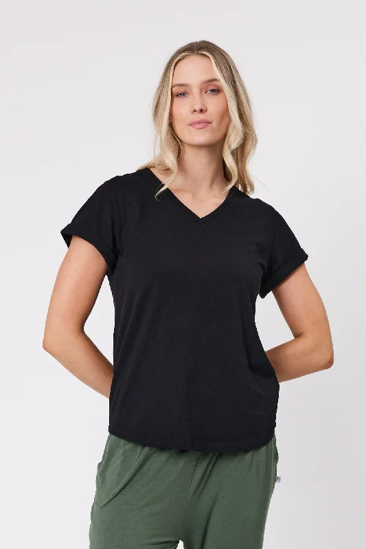 Extreme Clearance Deals Shine On Essentials V Tee Black