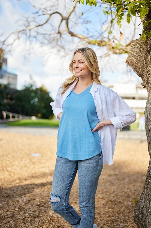 Trendy Boutiques Online Shine On Essentials V Tee Light Blue