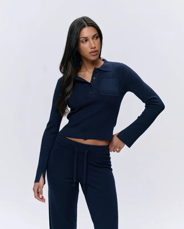 Modern Women’s Wardrobe Essentials Knit Long Sleeve Button Up Top - Navy Blue