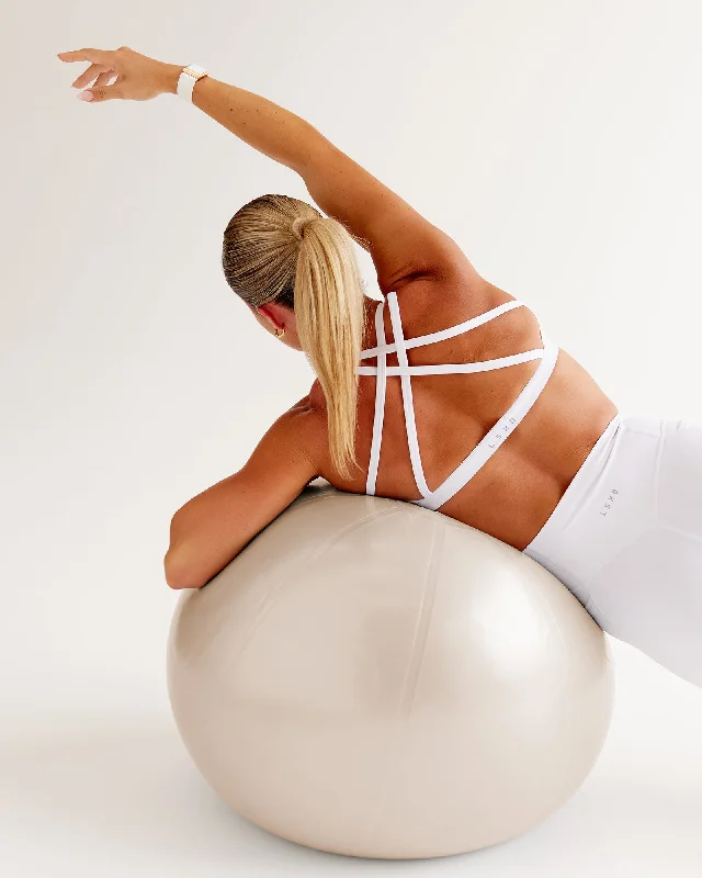 Trendy Outfits For Ladies Bree Masters Velocity Sports Bra - White