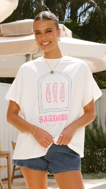 Chic Trends Unveiled Sardinia Tee - White