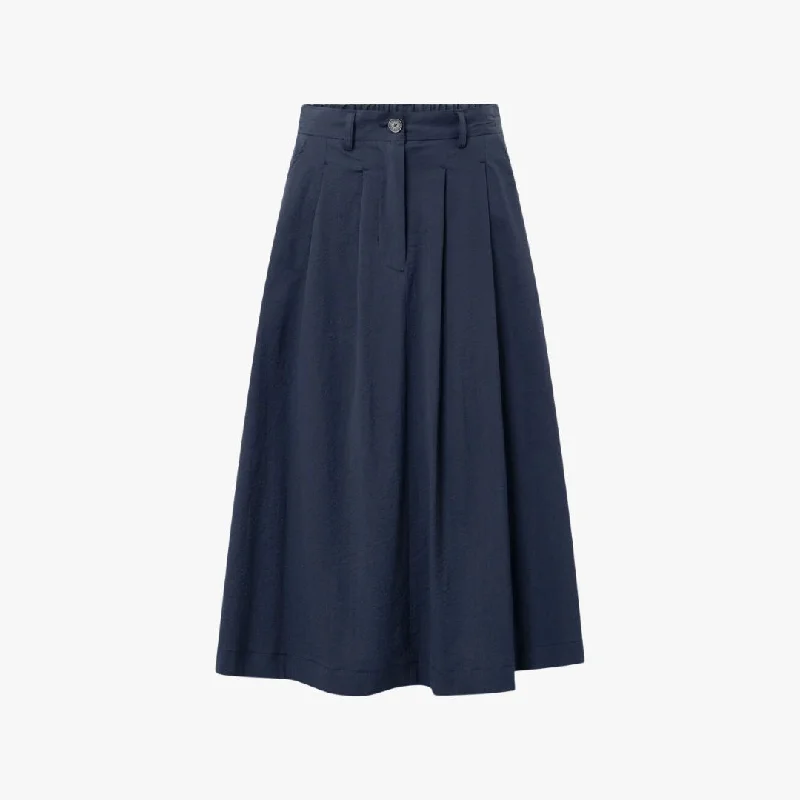 Chic Women’s Clothing for Date Nights Pen Heavy Seersucker Skirt (Navy)