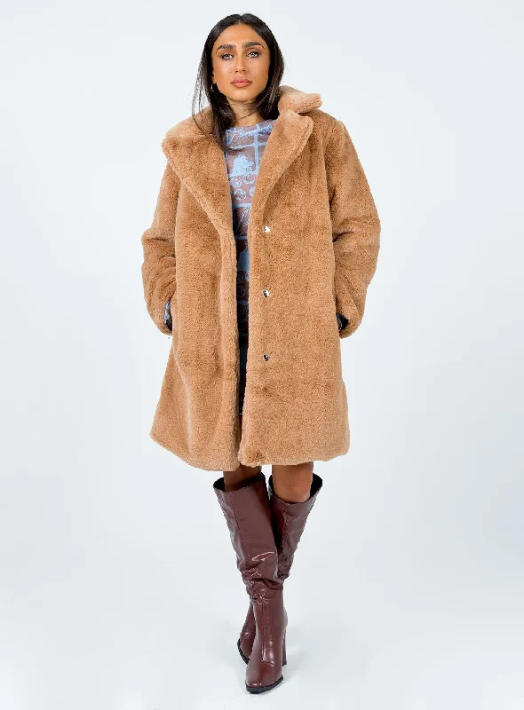 Stay Ahead In Style Nicha Coat Beige