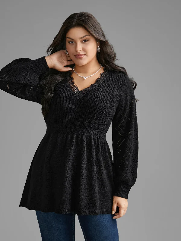 Fashion-forward Women’s Wear V Neck Lace Panel Lantern Sleeve Pullover